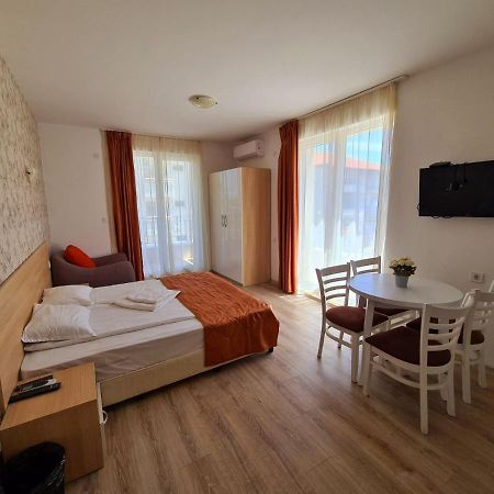 Mida Apartment Obzor Eksteriør billede