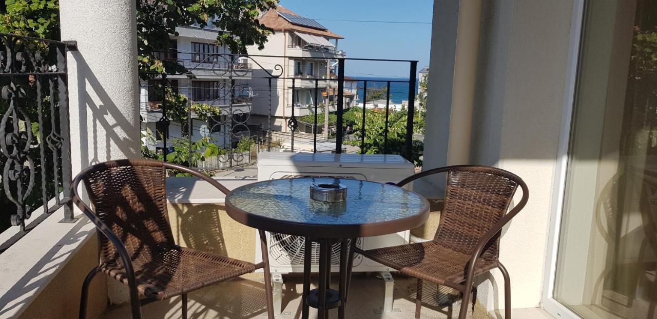 Mida Apartment Obzor Eksteriør billede