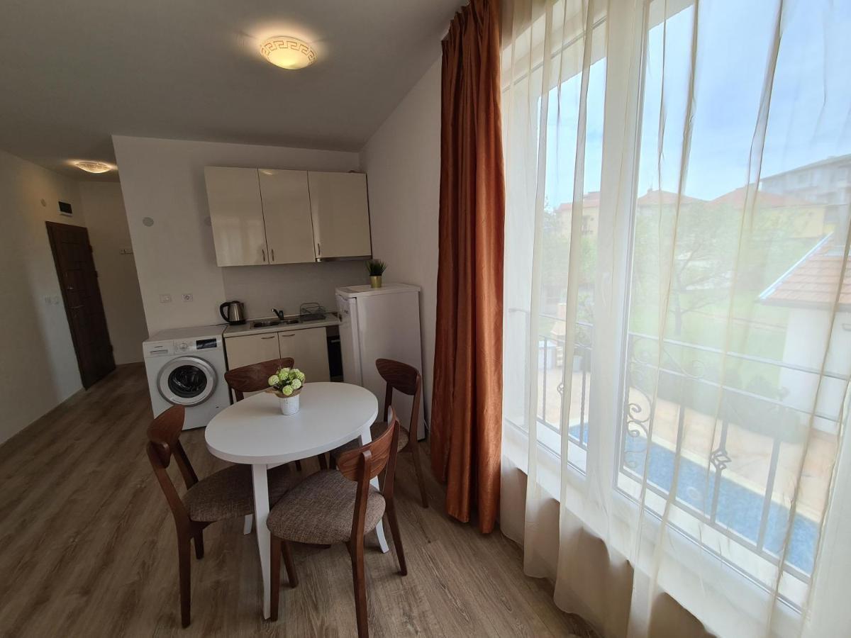 Mida Apartment Obzor Eksteriør billede