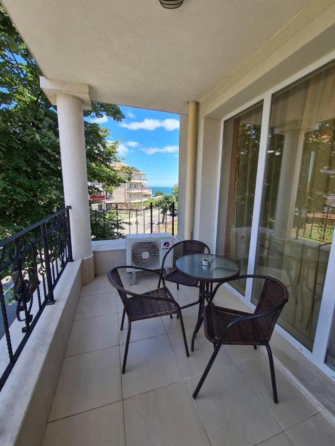 Mida Apartment Obzor Eksteriør billede